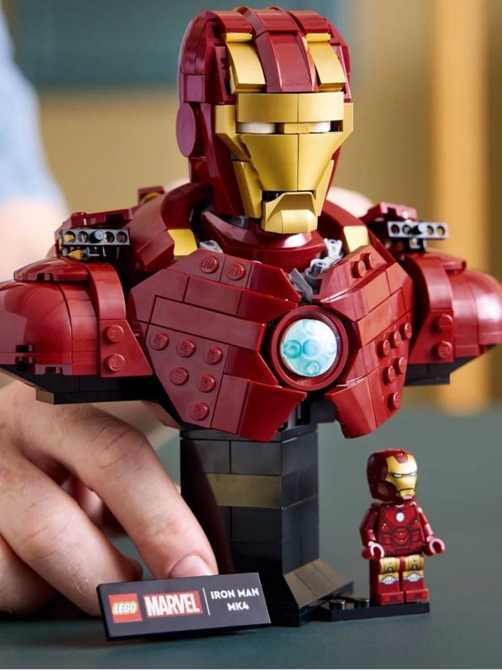 LEGO. Marvel Iron Man. MK4 Bust. The Infinity Sage. NWT